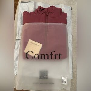 NWT Comfrt Airplane Mode Zip Hoodie in Berry - size Medium
